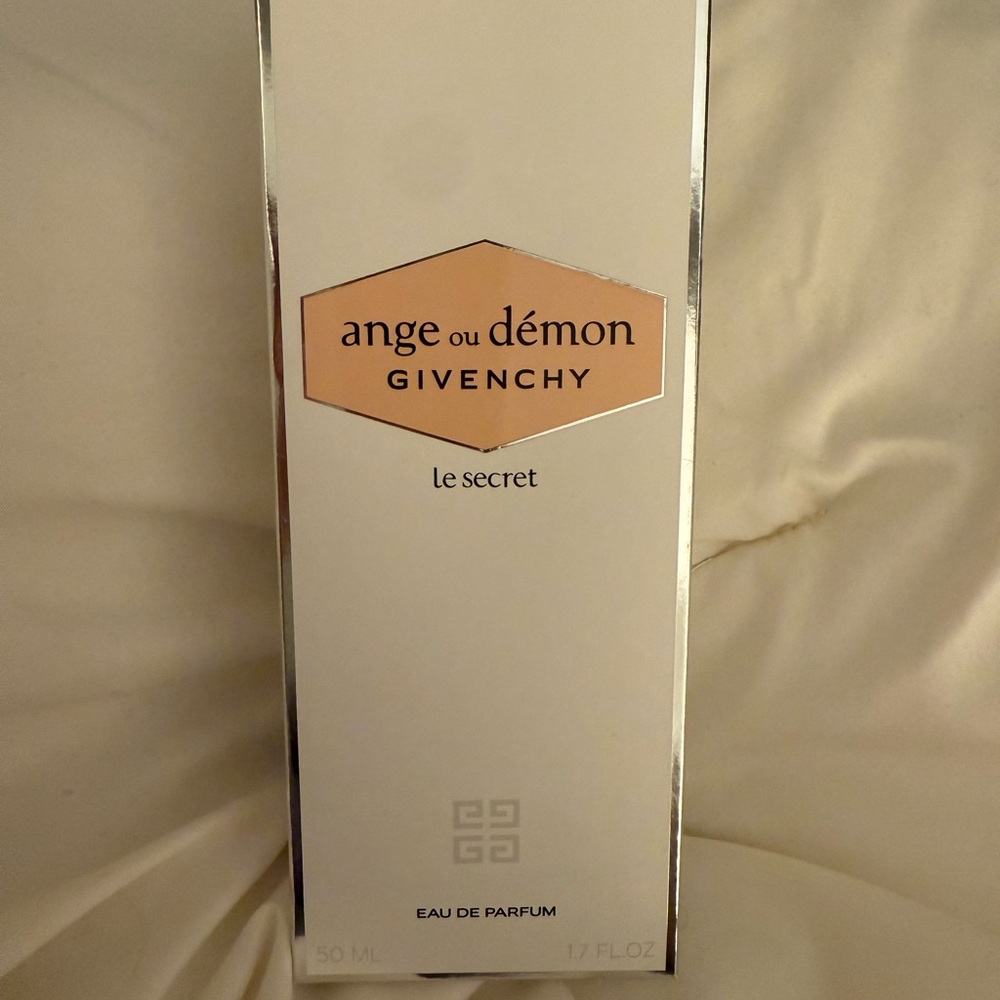 Givenchy Ange ou Démon Le Secret Eau de Parfum 50ml
